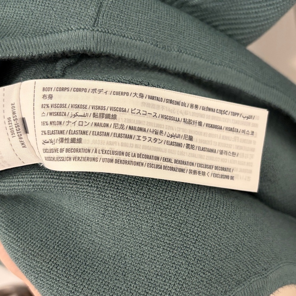 NWOT Abercrombie & Fitch Long-Sleeve Ottoman Squareneck Bodysuit in Green - Picture 6 of 6